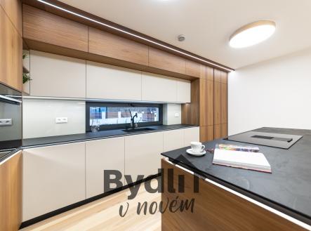 _58A1400 | Prodej - dům/vila, 192 m²