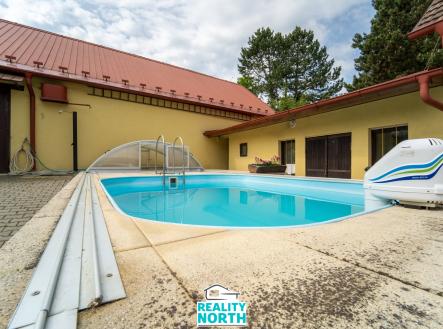 17 | Prodej - dům/vila, 386 m²