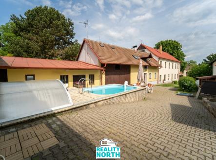 16 | Prodej - dům/vila, 386 m²