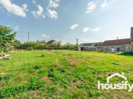 prodej-stavebniho-pozemku-836-m2-zalesi-2z8a8604-hdr-bb759c-1.jpg | Prodej - pozemek pro bydlení, 836 m²