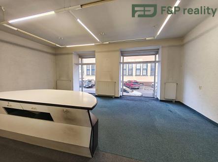 Prodej - komerční objekt, obchodní centrum, 73 m²