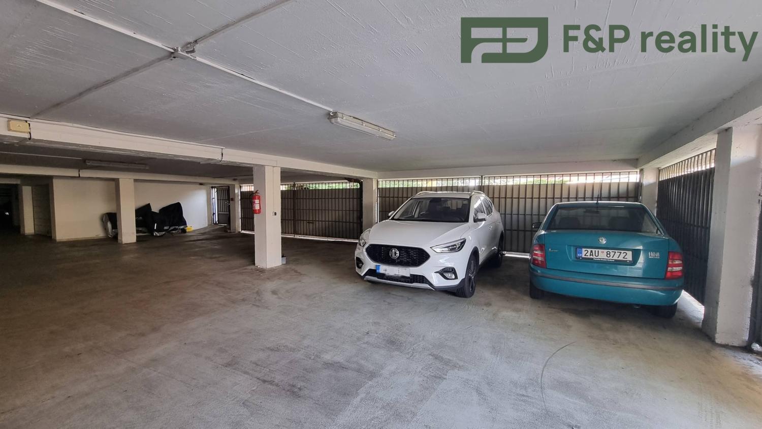 Prodej ostatní Garážové stání, 18㎡|Hlavní město Praha, Praha, Praha 10, Strašnice, Pod altánem 2405/