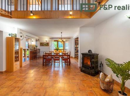 Prodej - dům/vila, 320 m²