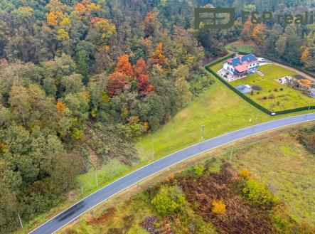 Prodej - pozemek pro bydlení, 2 110 m²
