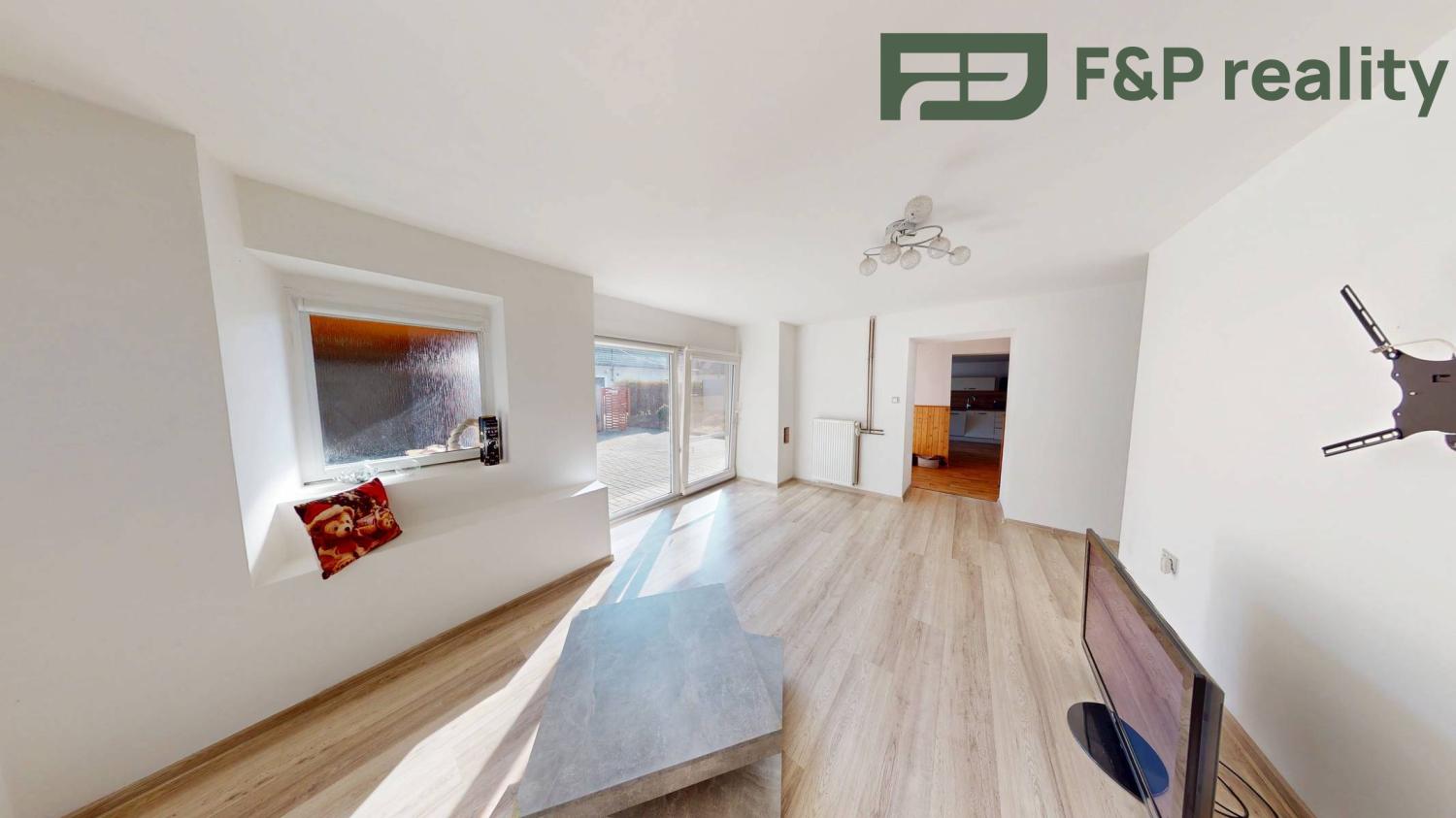 Prodej byt 2 + kk, 77㎡|Středočeský kraj, Kutná Hora, Žleby, Komenského 196, 28561