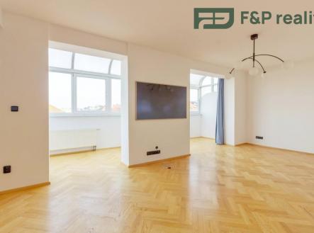 Pronájem bytu, 4+kk, 127 m²