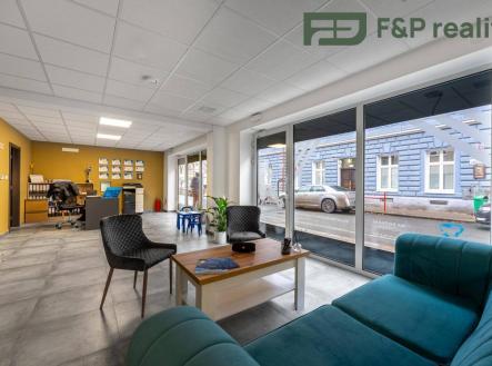 Pronájem - komerční objekt, obchodní centrum, 133 m²