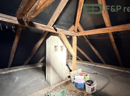 Prodej - malý objekt/garáž