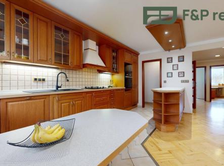 Pronájem bytu, 6+kk, 130 m²