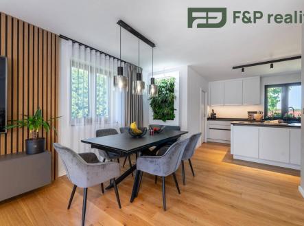 Prodej - dům/vila, 320 m²