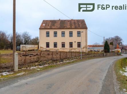 Prodej - komerční objekt, jiný, 300 m²
