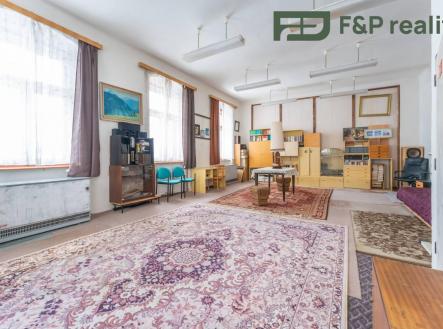 Prodej - komerční objekt, jiný, 300 m²