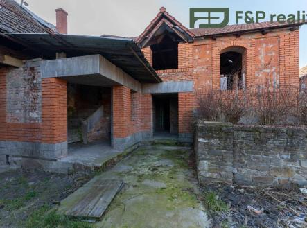 Prodej - dům/vila, 330 m²