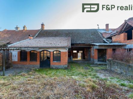 Prodej - dům/vila, 330 m²