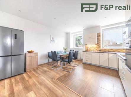 Prodej bytu, 2+1, 90 m²