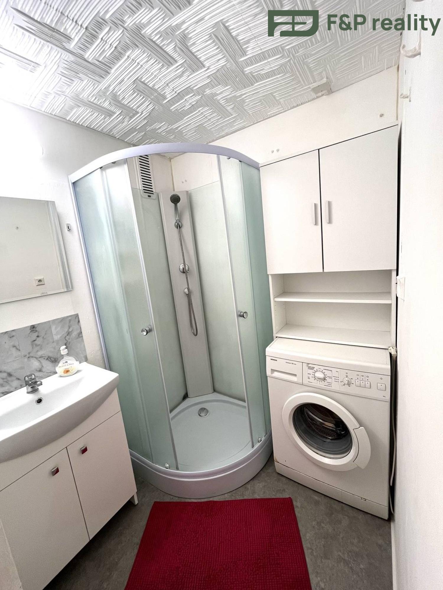 Pronájem byt 2 + 1, 54㎡|Královéhradecký kraj, Hradec Králové, Slezské Předměstí, Uhelná 867/1, 50003