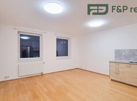 Pronájem bytu, 1+kk, 33 m²
