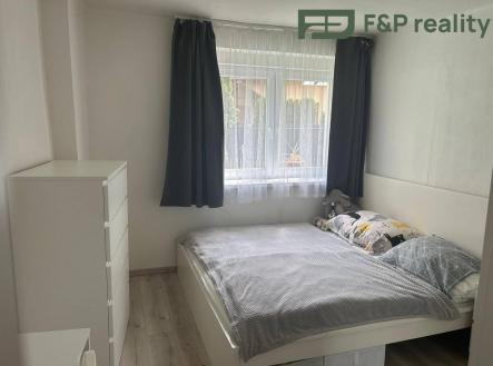 Pronájem bytu, 2+kk, 42 m²
