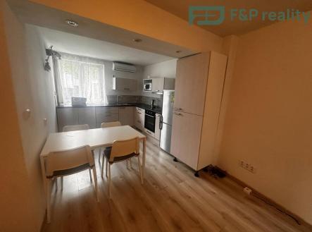 Pronájem bytu, 2+kk, 42 m²