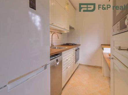 Pronájem bytu, 3+kk, 64 m²