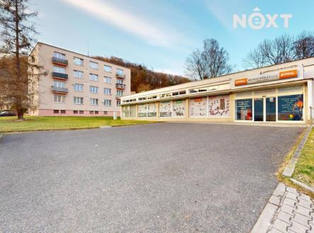Prodej - komerční objekt, obchodní centrum, 1 281 m²