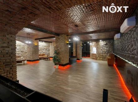 Prodej - komerční objekt, obchodní centrum, 563 m²