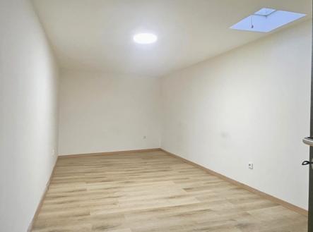 pokoj 1 | Pronájem bytu, 2+1, 65 m²