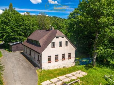 Prodej - dům/vila, 331 m²