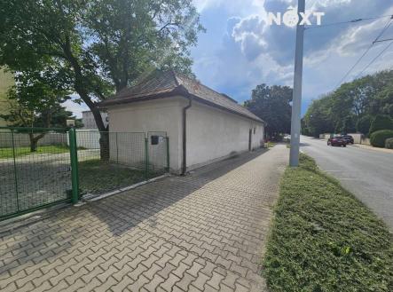Prodej - komerční objekt, jiný, 81 m²