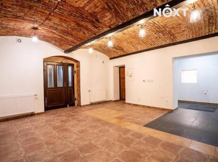 Prodej - komerční objekt, jiný, 204 m²