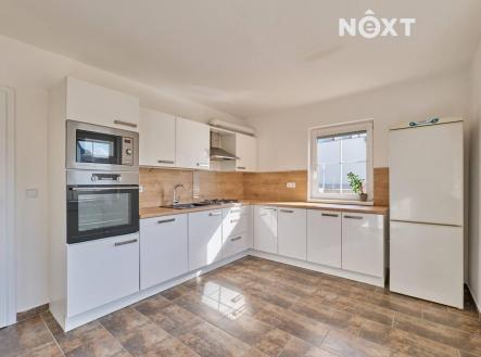 Prodej - dům/vila, 180 m²