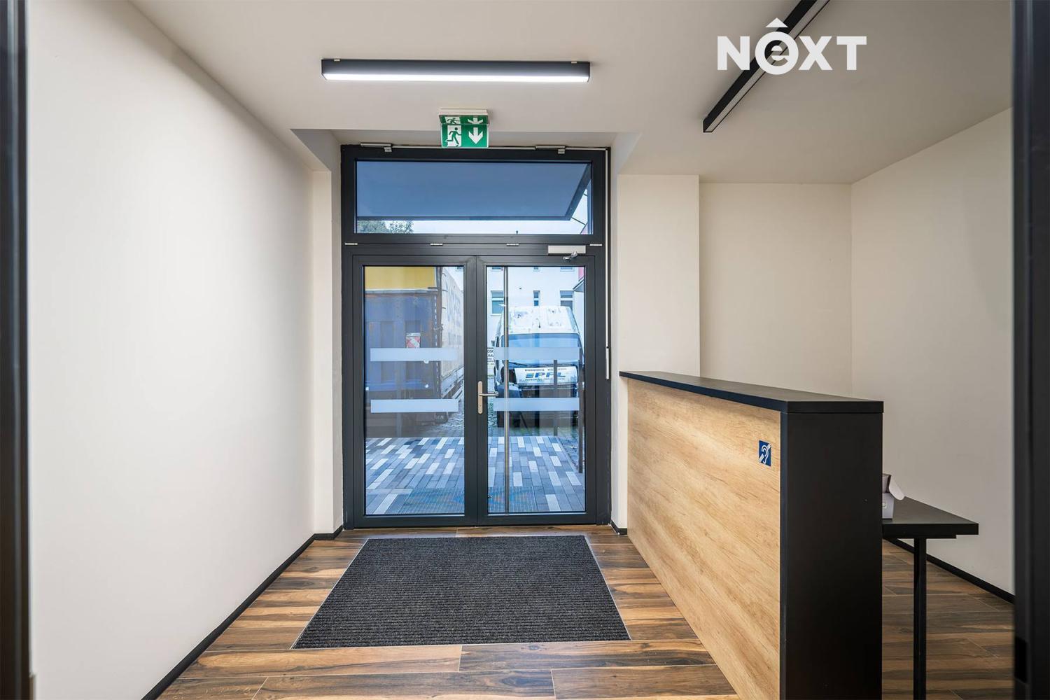 Prodej komerční Kanceláře, 229㎡