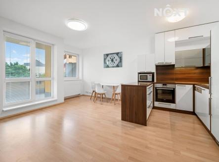 Pronájem bytu, 2+kk, 70 m²