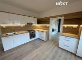 Pronájem - dům/vila, 180 m²