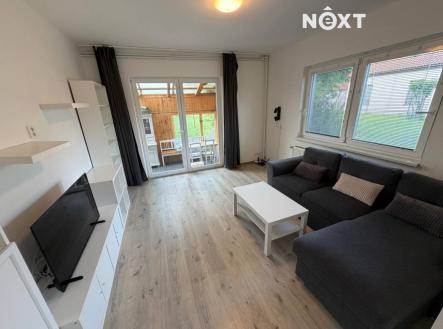 Pronájem - dům/vila, 180 m²