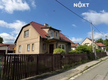 Pronájem - dům/vila, 180 m²