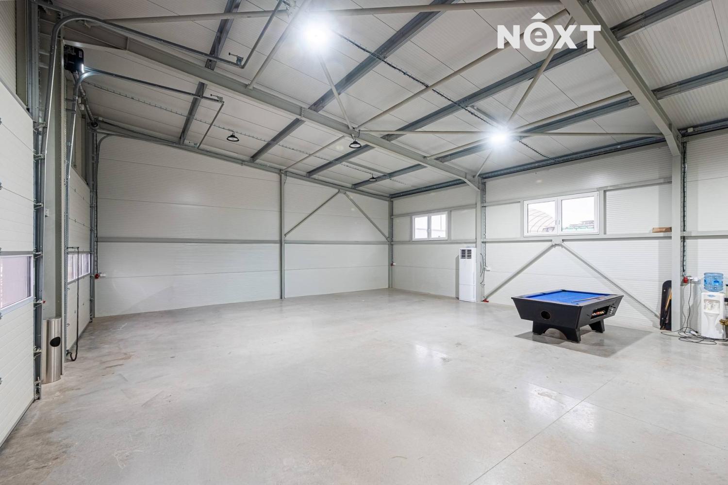 Pronájem komerční Sklady, 230㎡