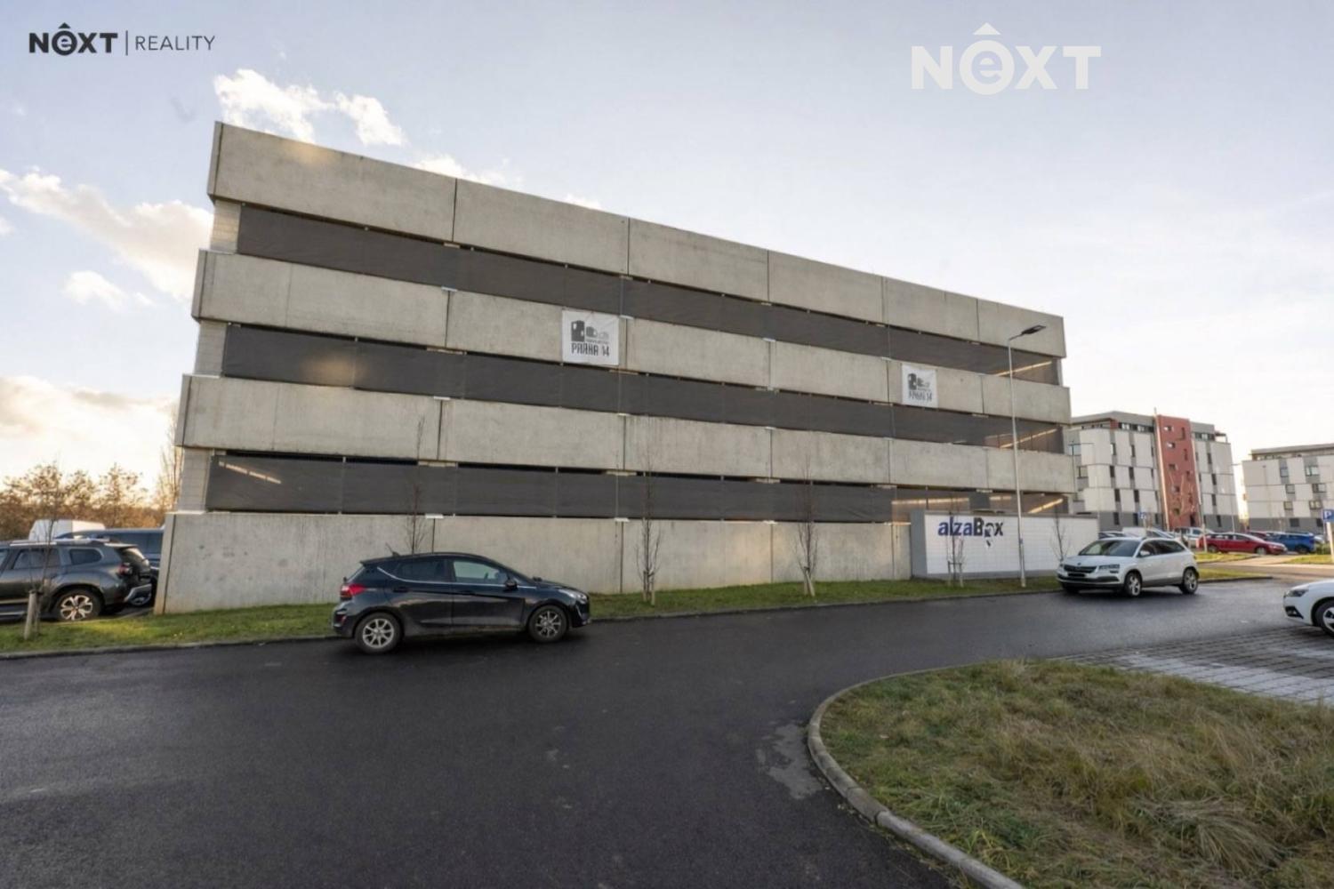 Pronájem ostatní Garážové stání, 13㎡