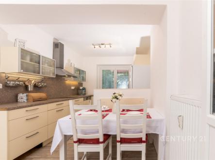 . | Prodej bytu, 4+kk, 65 m²