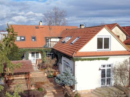 . | Prodej - dům/vila, 498 m²