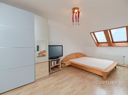 . | Prodej - dům/vila, 498 m²