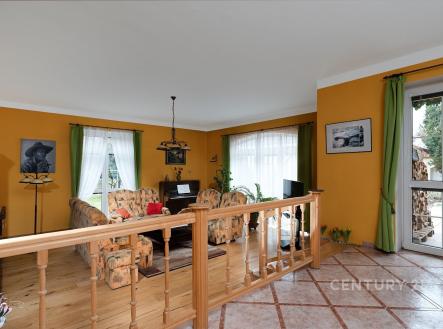 . | Prodej - dům/vila, 498 m²