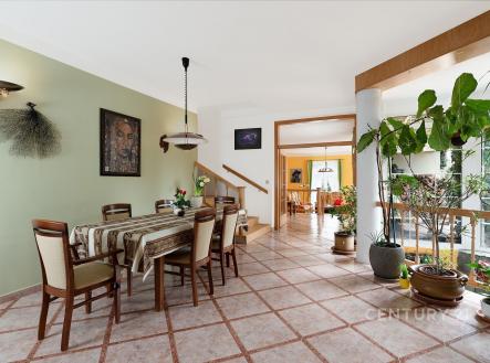 . | Prodej - dům/vila, 498 m²