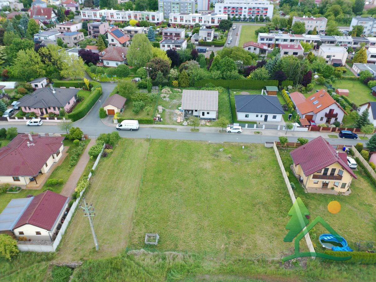 Stavební pozemek v srdci klidné rodinné čtvrti – Lázně Bohdaneč