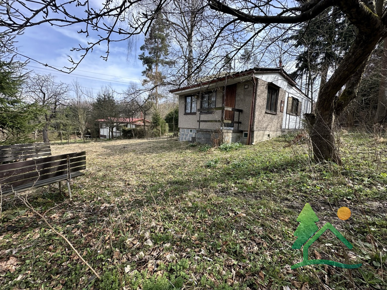 Pozemek 495 m² – Hořelec, Bojanov | klid, příroda a velký potenciál