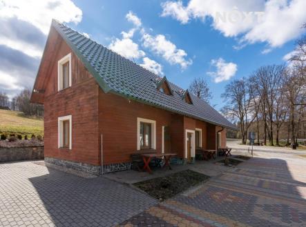 Prodej - komerční objekt, jiný, 467 m²
