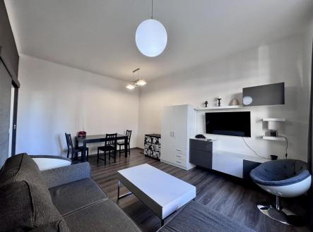 IMG_8274.jpeg | Pronájem bytu, 2+1, 53 m²