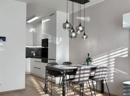 Pronájem bytu, 2+kk, 60 m²