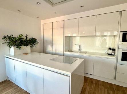 5778326271807917682.jpg | Pronájem bytu, 3+kk, 76 m²