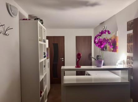 IMG_9704.jpeg | Pronájem - obchodní prostor, 100 m²